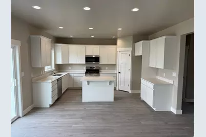 394 E 500 N #LOT 15, Salem, UT 84653 - Photo 2