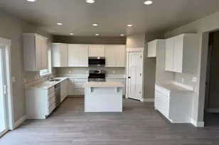 394 E 500 N, Salem, UT 84653 - Photo 2