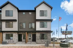 1439 S 440 St E, Ogden, UT 84404 - Photo 2