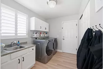 14436 S Debrian Way E, Draper, UT 84020 - Photo 8