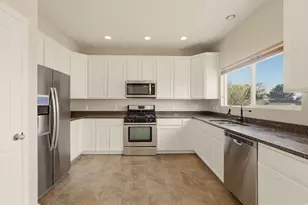 449 E Apple Blossom Ln, Pleasant Grove, UT 84062 - Photo 8