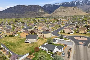 449 E Apple Blossom Dr, Pleasant Grove, UT 84062 - Photo 42