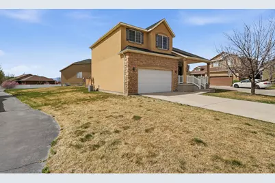 449 E Apple Blossom Dr, Pleasant Grove, UT 84062 - Photo 2