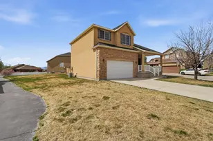 449 E Apple Blossom Dr, Pleasant Grove, UT 84062 - Photo 2
