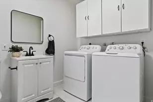 2397 E Boyes St S, Holladay, UT 84117 - Photo 16