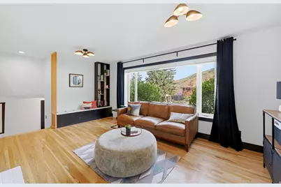 3720 E Yosemite Dr, Salt Lake City, UT 84109 - Photo 8