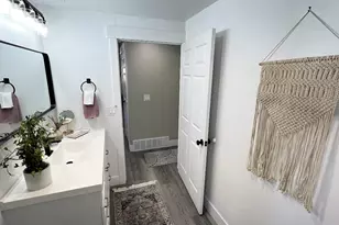 1448 E Estrellita Dr, Sandy, UT 84093 - Photo 12