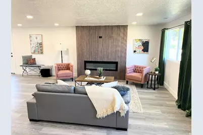 1448 E Estrellita Dr, Sandy, UT 84093 - Photo 2