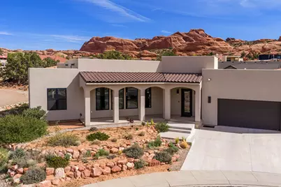 2211 Camino Del Carnero, Moab, UT 84532 - Photo 2
