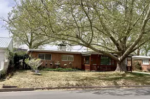 384 Tusher St, Moab, UT 84532 - Photo 2