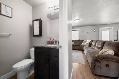 371 E 2050 N #1, North Ogden, UT 84414 - Photo 8