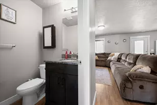 371 E 2050 N, North Ogden, UT 84414 - Photo 8