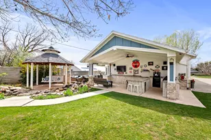 141 N 600 E, Mapleton, UT 84664 - Photo 2