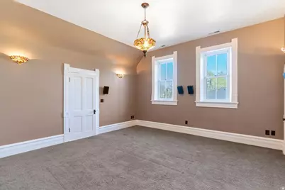 42 W Center St, Kaysville, UT 84037 - Photo 20