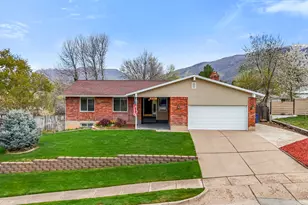 1626 Heather Dr, Layton, UT 84040 - Photo 2