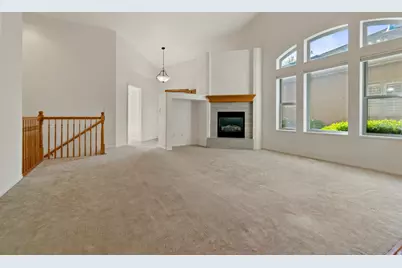 10956 S Crystal View Way, South Jordan, UT 84095 - Photo 2