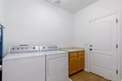 10956 S Crystal View Way, South Jordan, UT 84095 - Photo 22