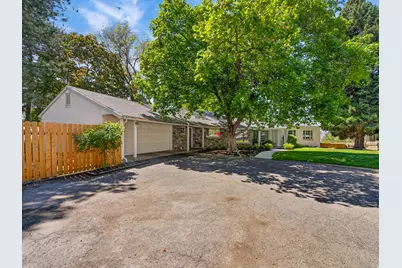 2025 Oak Ln, Provo, UT 84604 - Photo 44