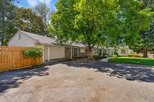2025 Oak Ln, Provo, UT 84604 - Photo 44