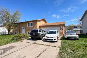 959 Three Point Ave, Logan, UT 84321 - Photo 2