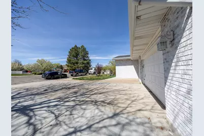 4256 S 1100 W, Riverdale, UT 84405 - Photo 34
