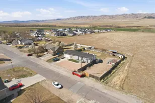 470 S 200 W, Mona, UT 84645 - Photo 44