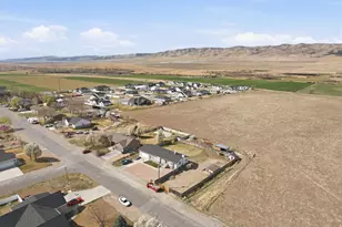 470 S 200 W, Mona, UT 84645 - Photo 30