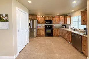 2679 W 2500 N, Clinton, UT 84015 - Photo 6