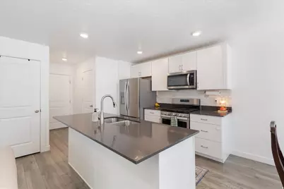 282 N Starboard Dr, Saratoga Springs, UT 84045 - Photo 8