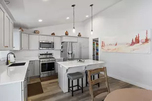 4764 N Gunsight Peak Dr, Eagle Mountain, UT 84005 - Photo 10