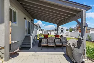 4764 N Gunsight Peak Dr, Eagle Mountain, UT 84005 - Photo 28