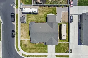 4764 N Gunsight Peak Dr, Eagle Mountain, UT 84005 - Photo 32