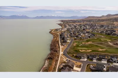 2422 S Blue Water Ln, Saratoga Springs, UT 84045 - Photo 4