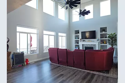 2422 S Blue Water Ln, Saratoga Springs, UT 84045 - Photo 10