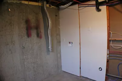3967 S 6865 W, West Valley, UT 84128 - Photo 34