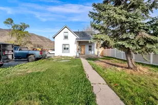 601 S 400 E, Springville, UT 84663 - Photo 1