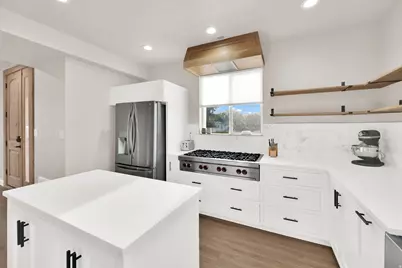 601 S 400 E, Springville, UT 84663 - Photo 8