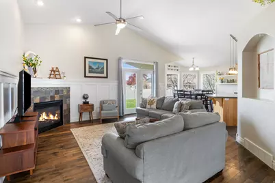 1872 S 2265 W, Syracuse, UT 84075 - Photo 6