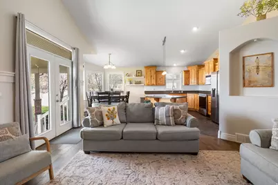 1872 S 2265 W, Syracuse, UT 84075 - Photo 8