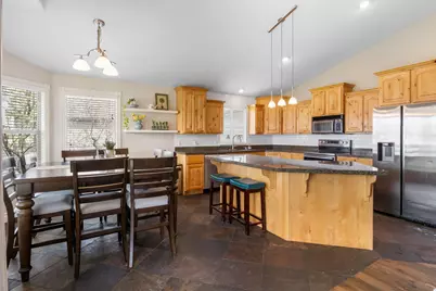 1872 S 2265 W, Syracuse, UT 84075 - Photo 10