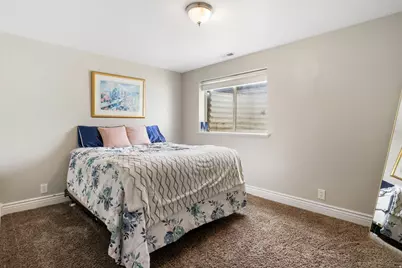1872 S 2265 W, Syracuse, UT 84075 - Photo 30