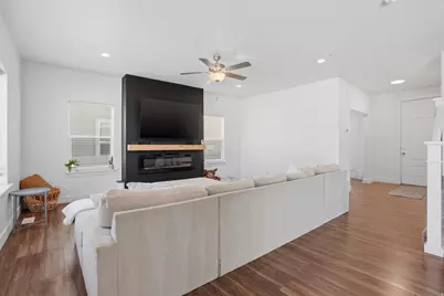 3784 N Doris Loop Rd E, Eagle Mountain, UT 84005 - Photo 6