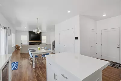 3784 N Doris Loop Rd E, Eagle Mountain, UT 84005 - Photo 10