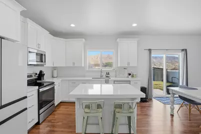 3784 N Doris Loop Rd E, Eagle Mountain, UT 84005 - Photo 14