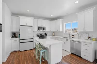 3784 N Doris Loop Rd E, Eagle Mountain, UT 84005 - Photo 12