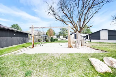 1047 E Eastgate Rd S, Murray, UT 84117 - Photo 36