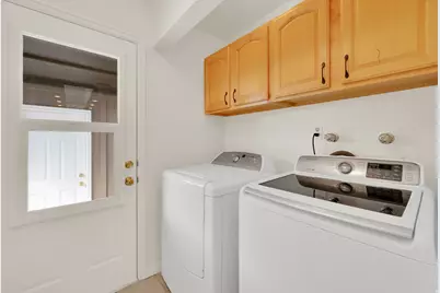 1047 E Eastgate Rd S, Murray, UT 84117 - Photo 18