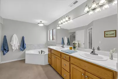1732 W 540 N #109, Saint George, UT 84770 - Photo 12