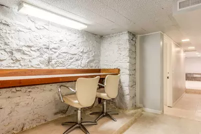 143 S 400 E, Salt Lake City, UT 84111 - Photo 18