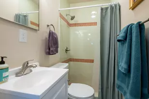 2315 E 6600 S, Cottonwood Heights, UT 84121 - Photo 24